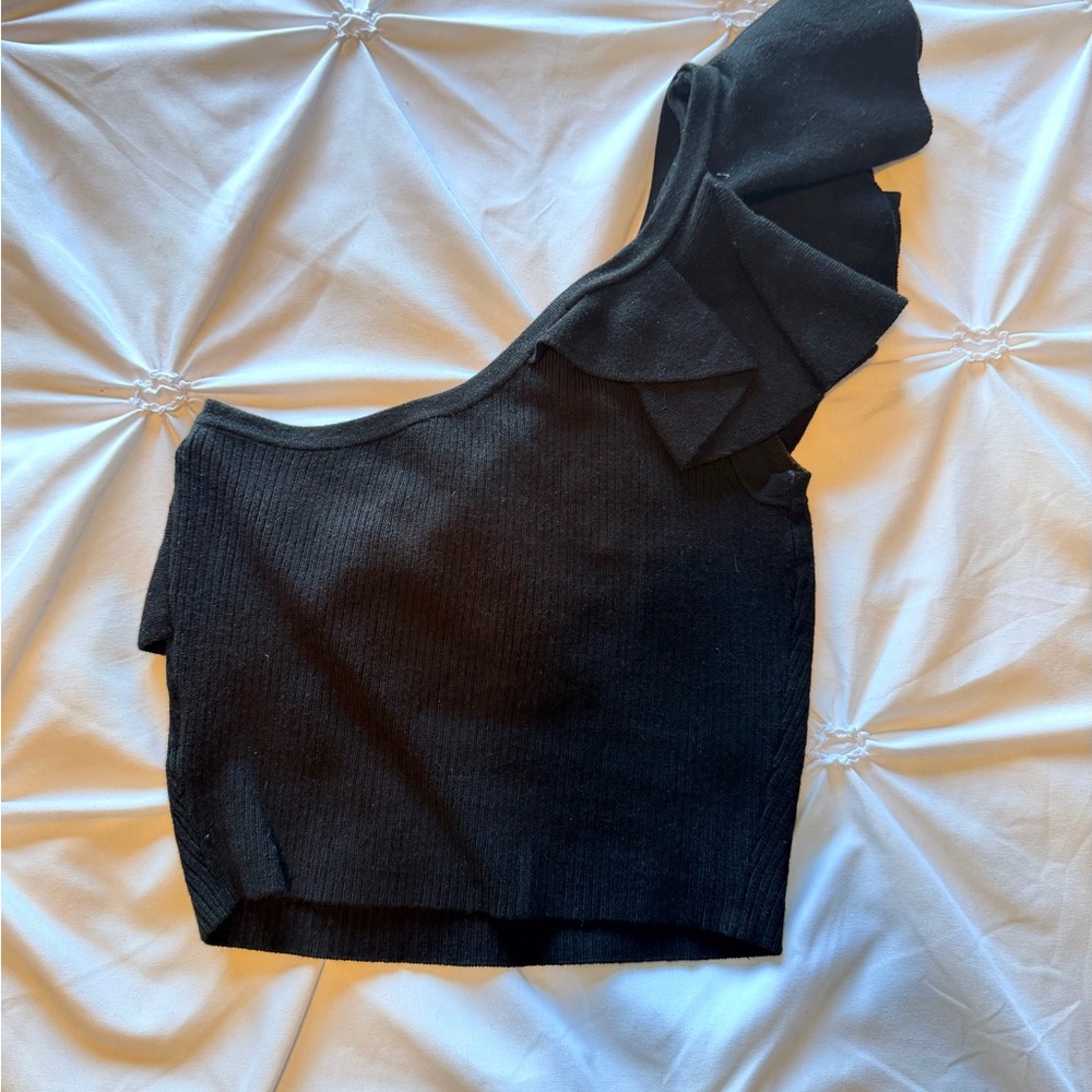 Express Black One-Shoulder Ruffle Crop Top - Picture 2 of 7